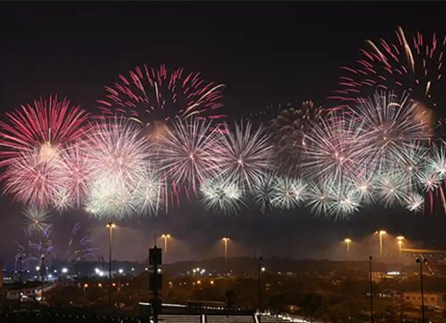 德钦县焰火晚会